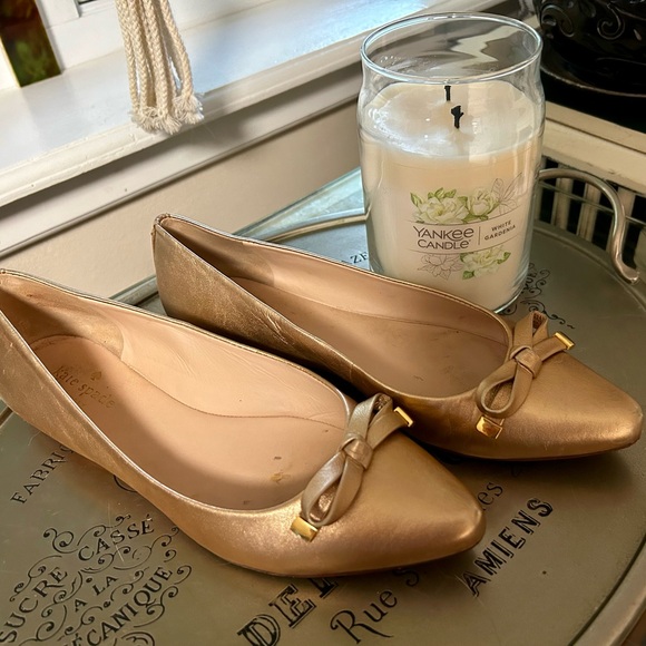 Beautiful Rose Gold Kate Spade flats cute! - Picture 2 of 4